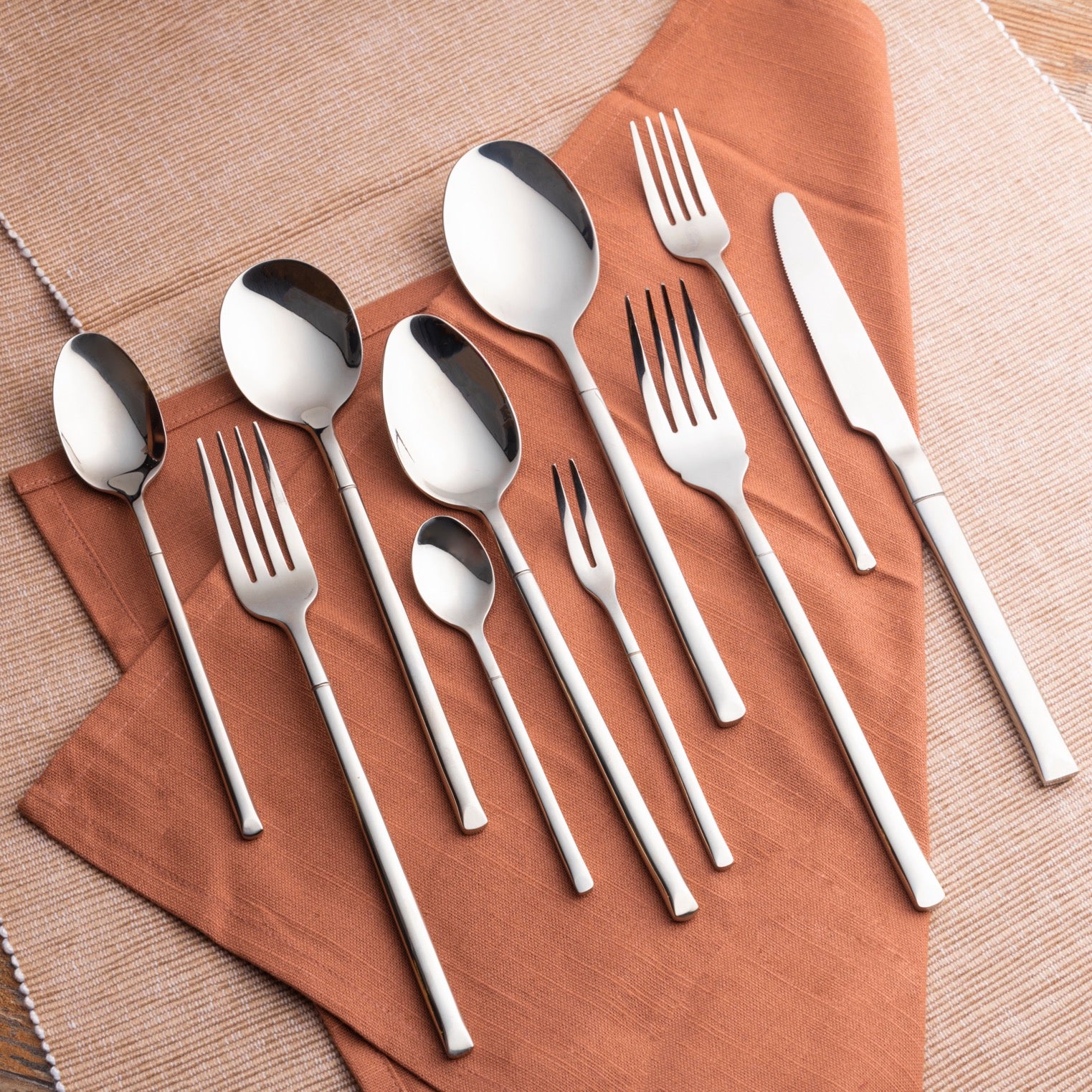 Ebony Aura Cutlery Set of 10