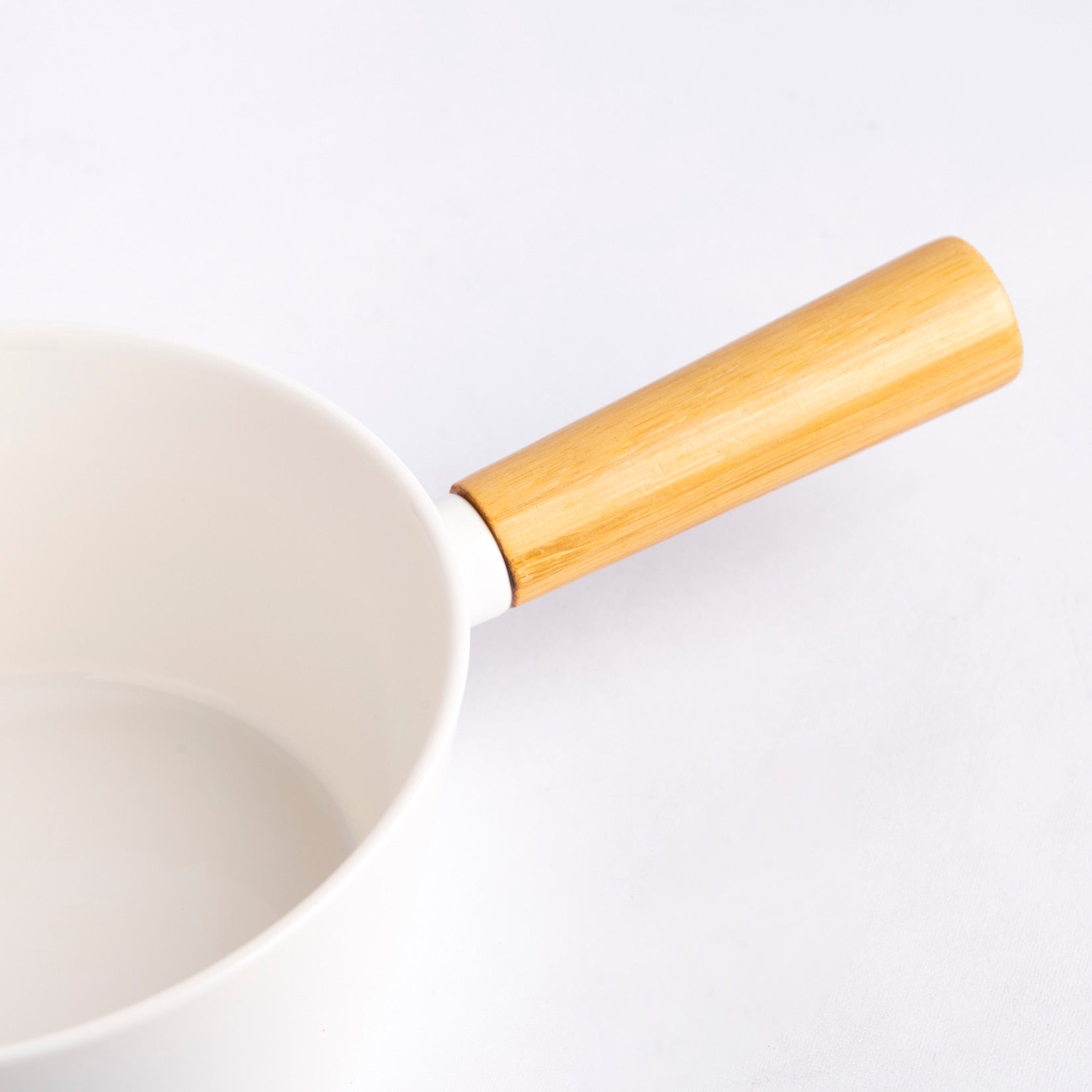 Open Pot With Wooden Handle - White