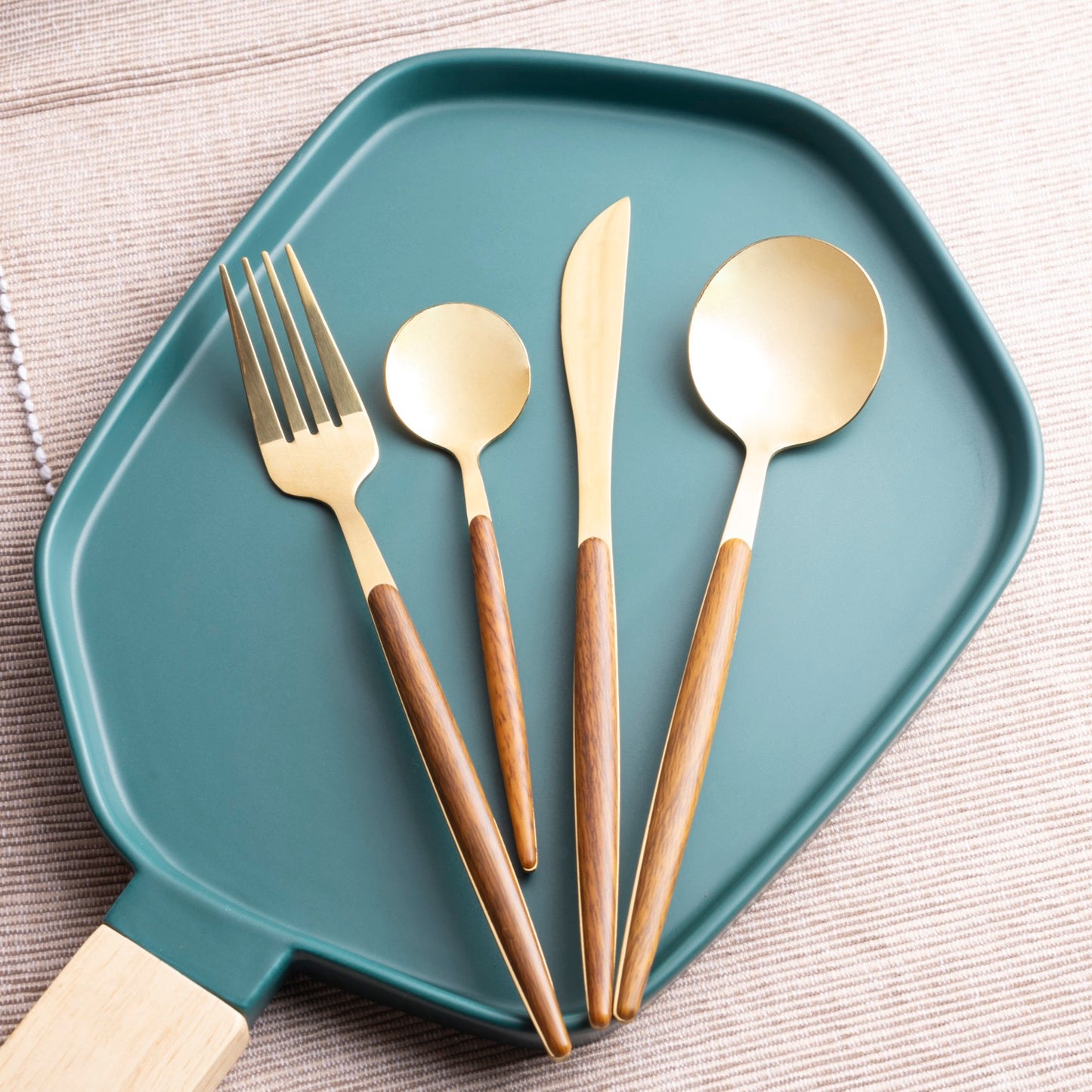 Golden Groove Cutlery Set of 4